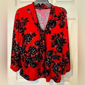 NWOT Adrienne Vittadini Red and Black Ties in front Soft Knit Top